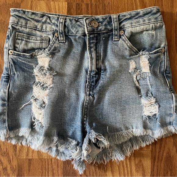 JUST USA Distressed Denim Jean CUTOFF SHORTS Size Small - Picture 4 of 10